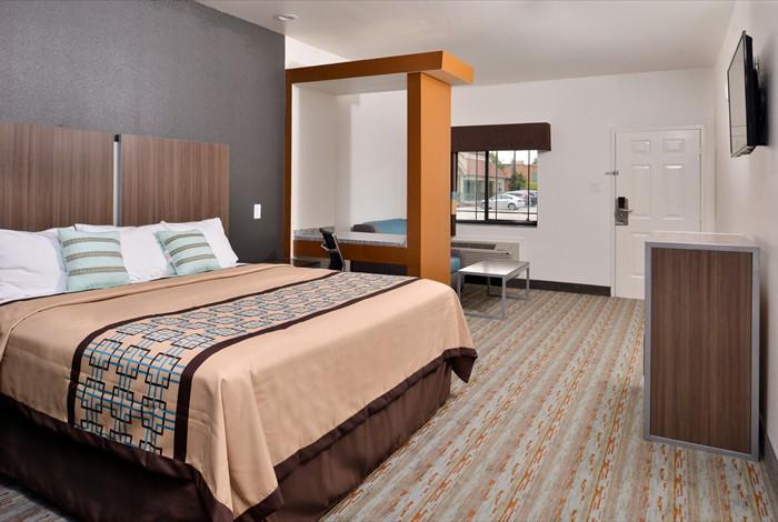 Scottish Inn & Suites - คอนโร ภายนอก รูปภาพ