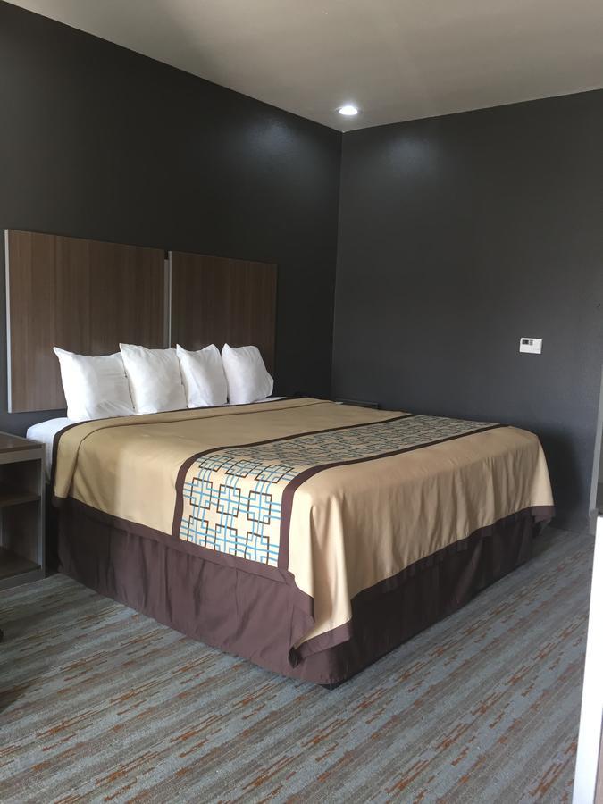 Scottish Inn & Suites - คอนโร ภายนอก รูปภาพ
